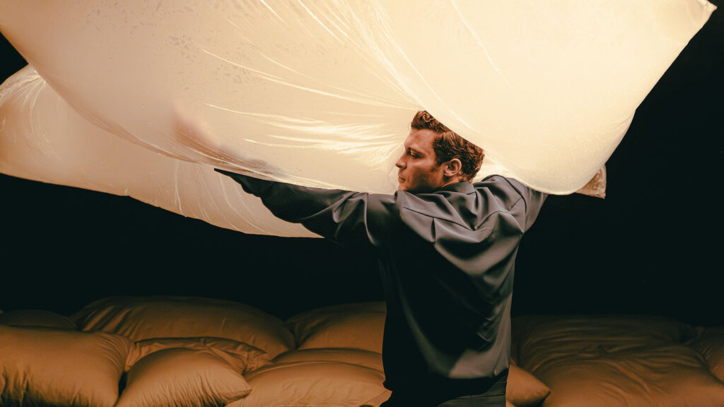 Явор Вълканов в спектакъла "Там" 