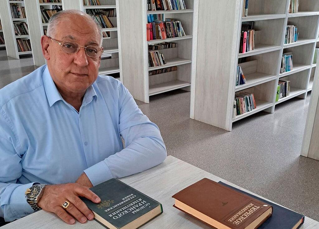 проф. Хюсеин Кючук