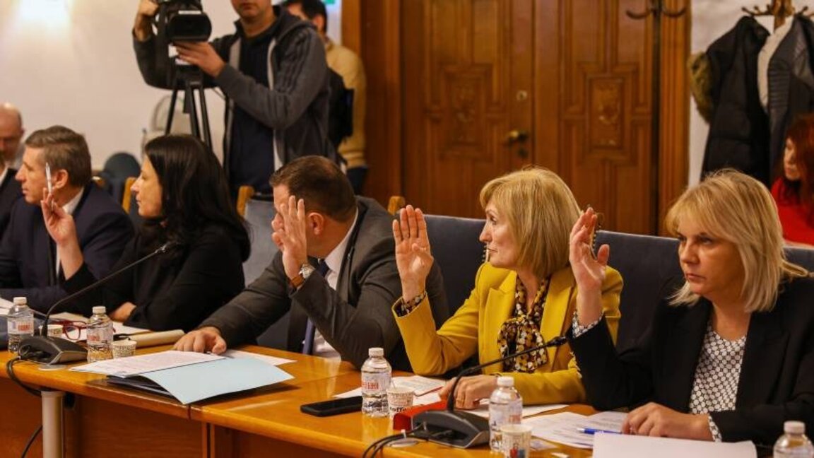 “Vızrajdane” partisinin Meclis Gizli Servislerin Denetlenmesi Komisyonu'nun dönem başkanlığı iptal edildi