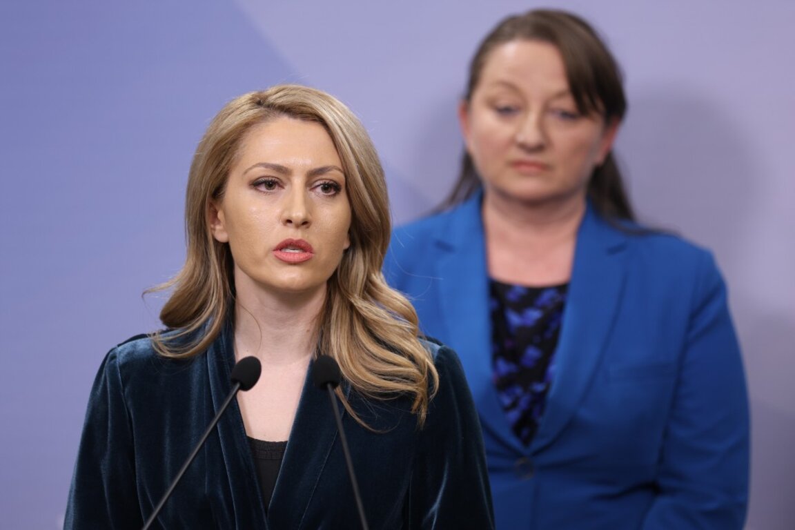 Рая Назарян и Деница Сачева