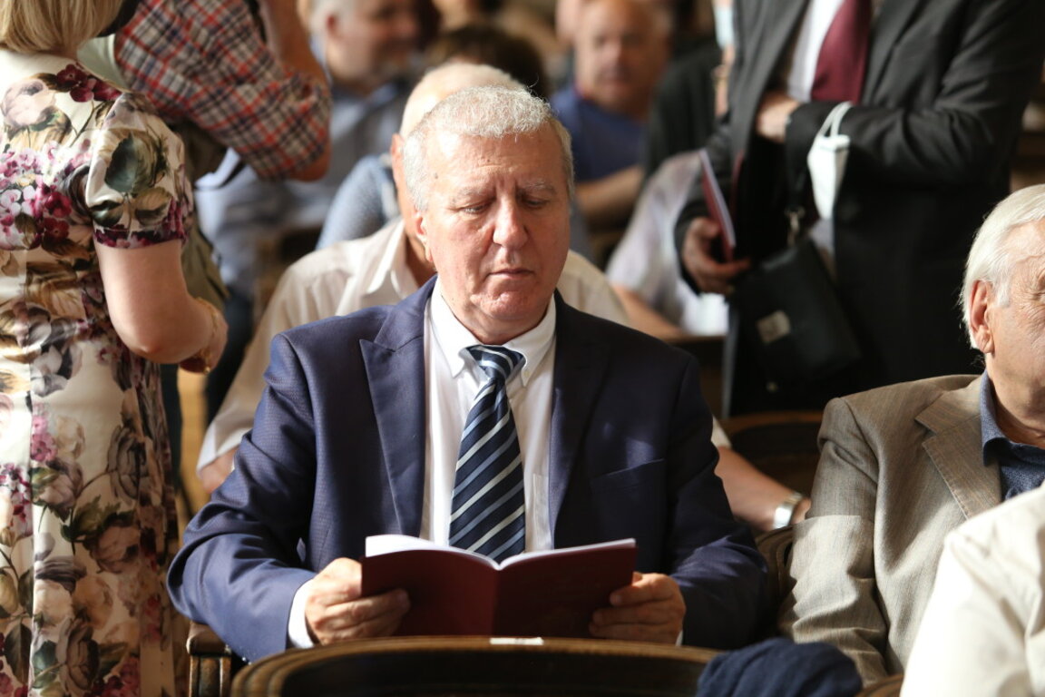 Александър Томов