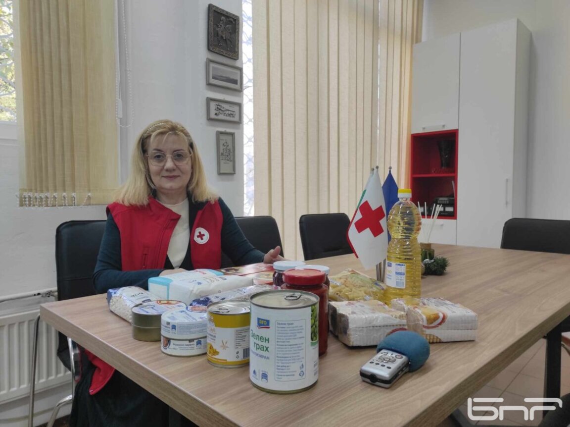 Виолета Радева, БЧК - Бургас: И през тази година помагахме безпристрастно на всички, които имаха нужда