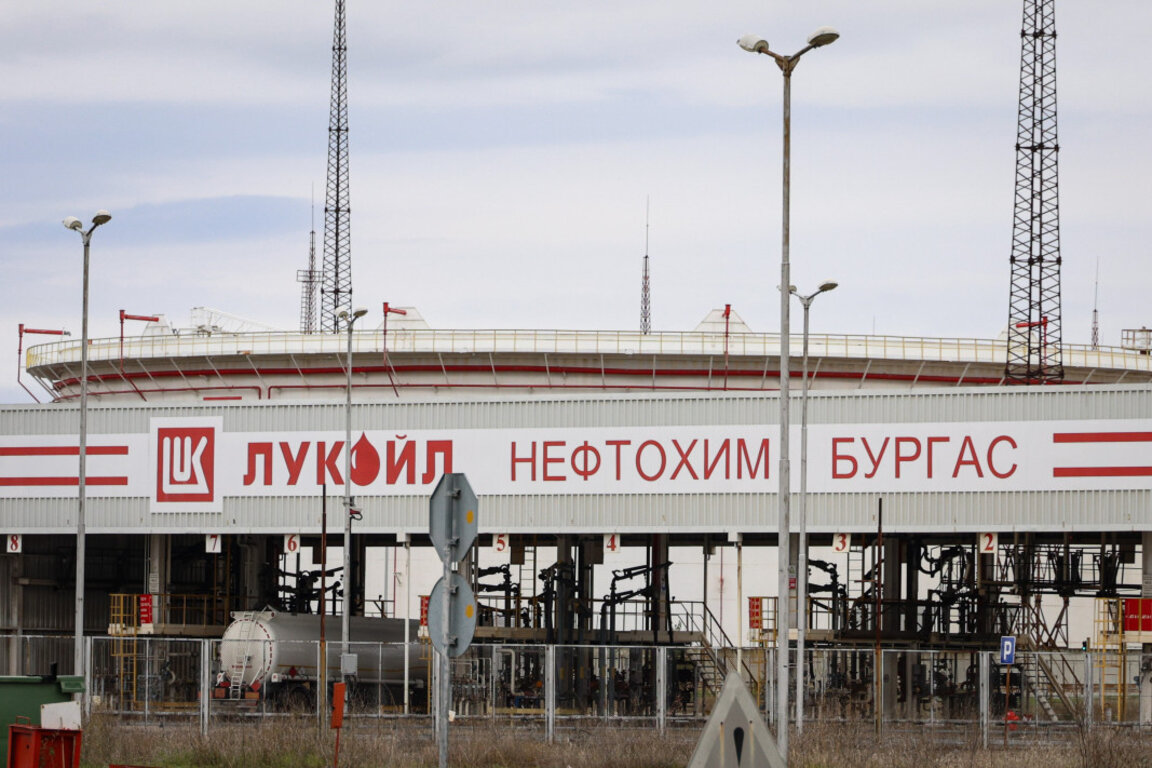 Бугарска предузећа „Лукоила“ добила специјалну дозволу Велике Британије