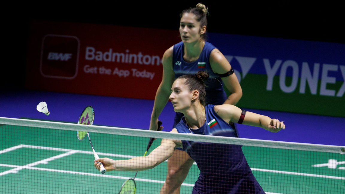 Стефани Стоева (на преде план) и Габриела Стоева се стремят към шесто европейско злато.