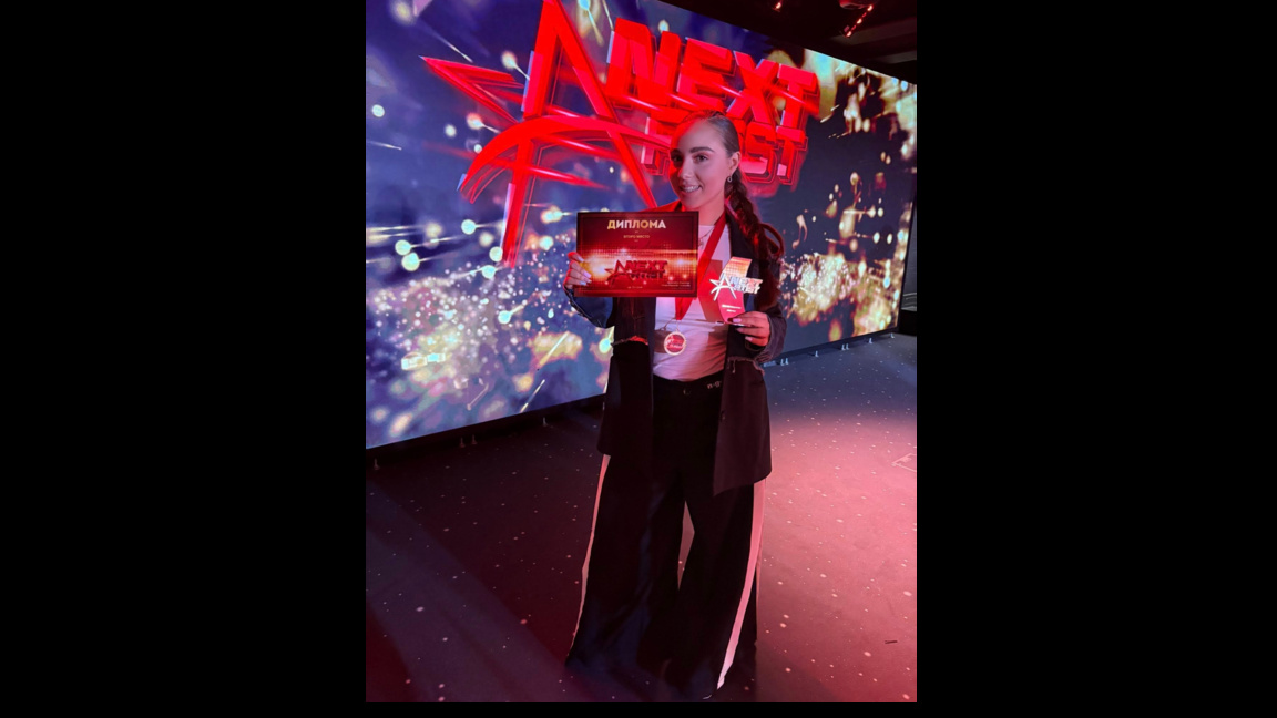 VikA с нова песен и поредна награда