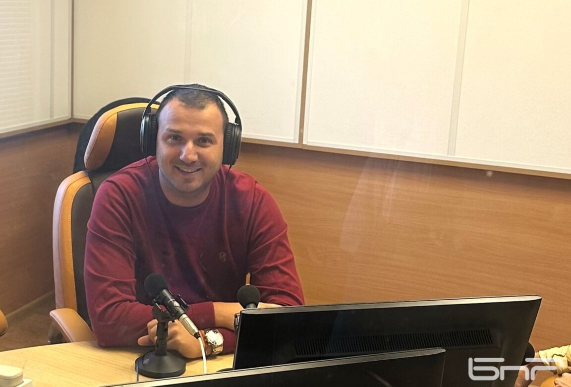 д-р Даниел Парушев