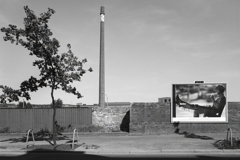 The city and its absurdities through the lens of photographer Ulrich Wüst