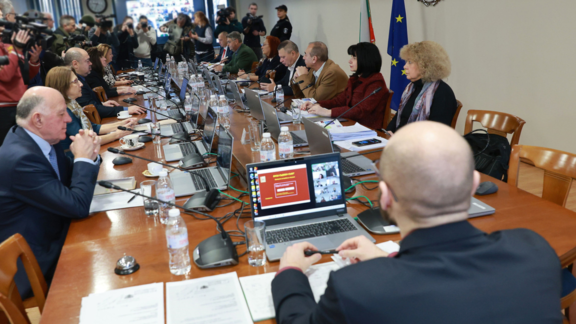 Borislaw Sarafow bleibt vorerst amtieren...