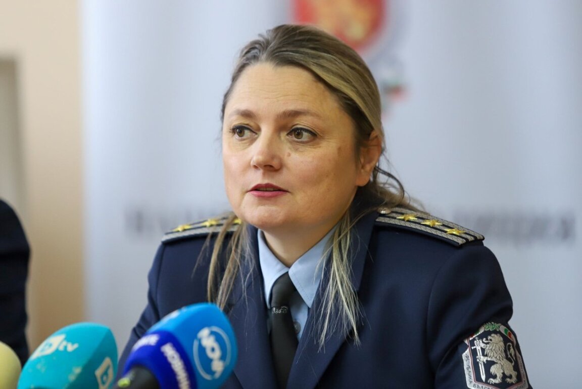 Комисар Мария Ботева– заместник началник на отдел "Пътна полиция" при Главна дирекция Национална полиция