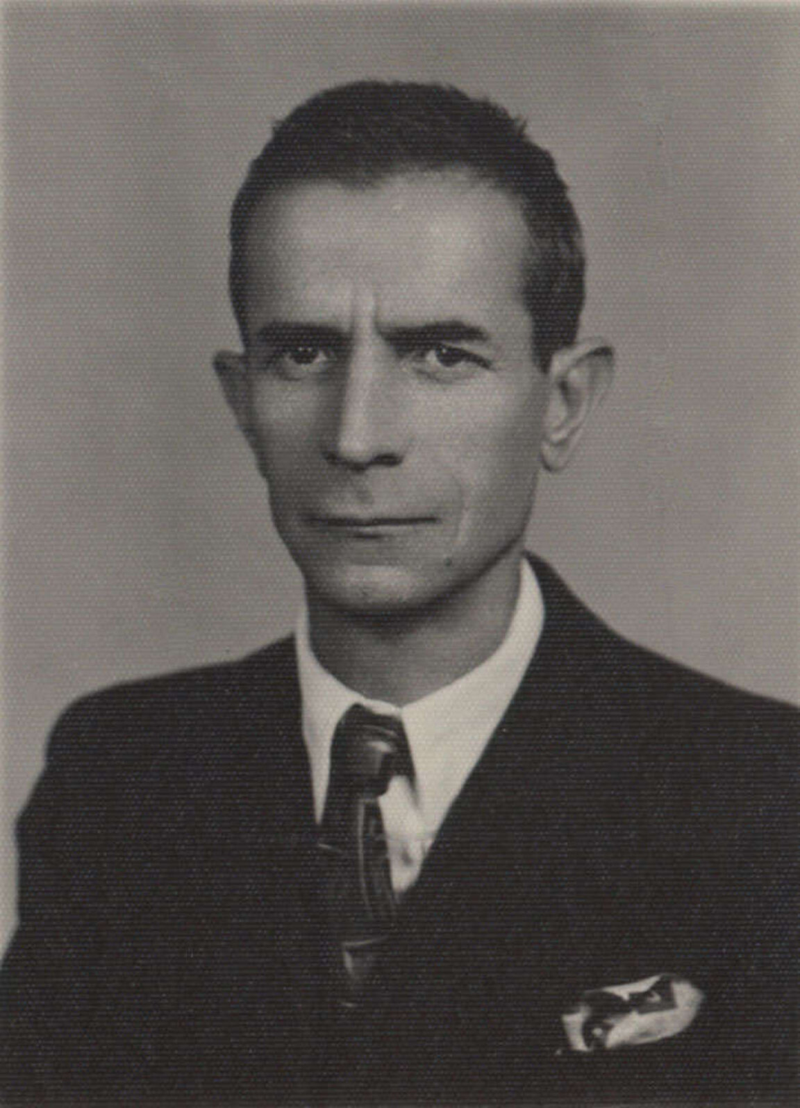 Николай Райнов