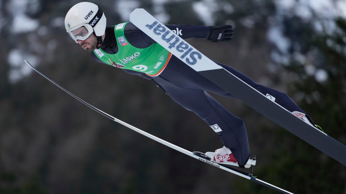 Владимир Зографски преодоля квалификацията на световното по ски-полети