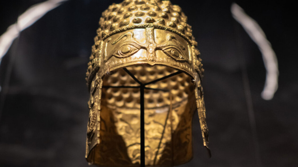 Златният шлем от Коцофенещ