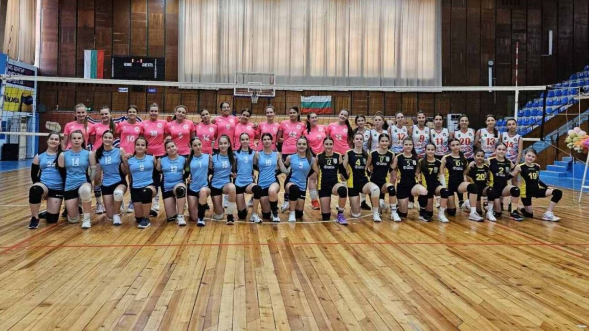 Три отбора от Северозапада се класираха за волейболни финали