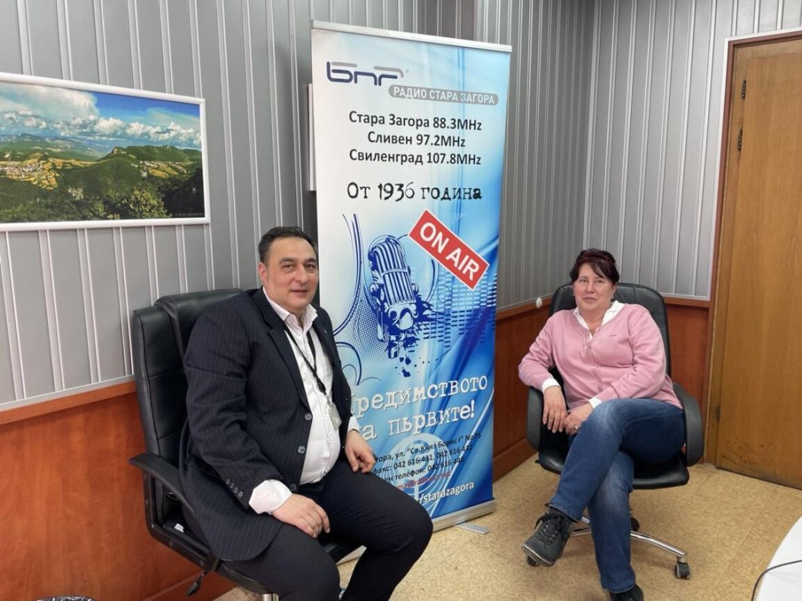 Леко покачване на безработицата в областта