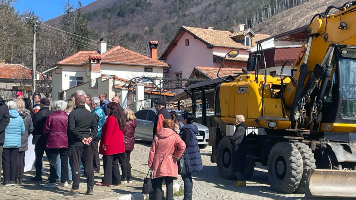 град Шипка - страт на втори етап от подмяната на водопровода
