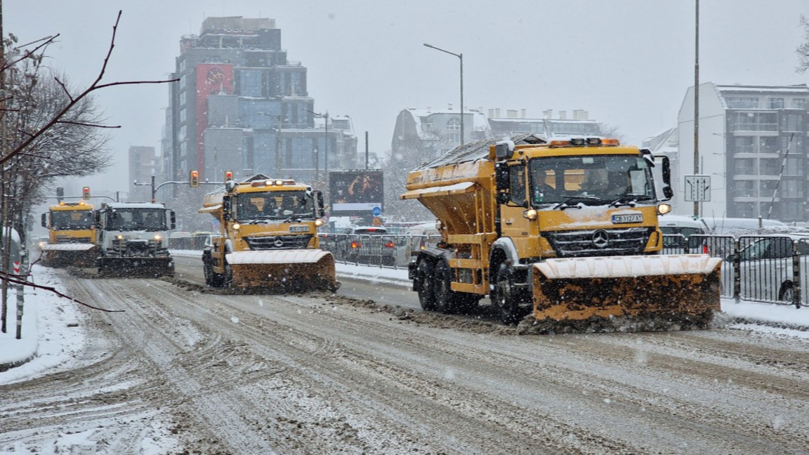 173 машини са в готовност заради очаквания снеговалеж в София