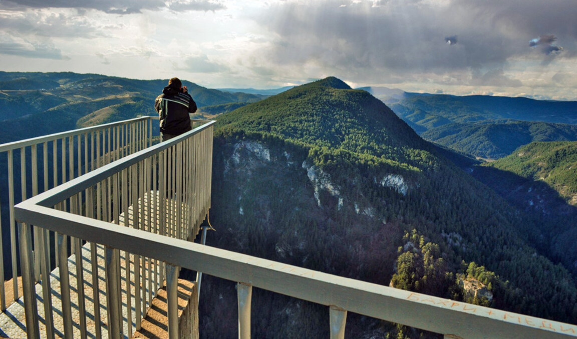 Over gorges, fields and rivers - where are the most beautiful panoramic platforms in Bulgaria?