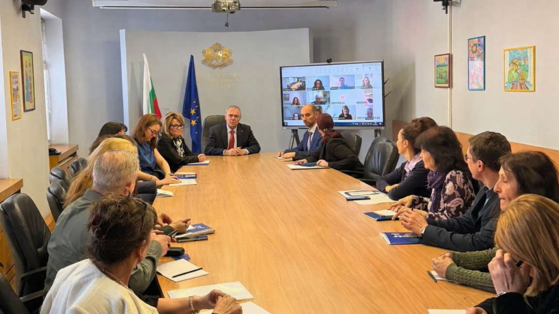 Ministerul Educației: Mai multe cursuri de bulgară în marile universități