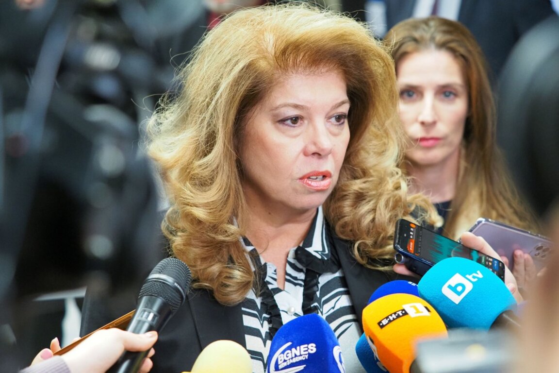 Вицепрезидентът Илияна Йотова