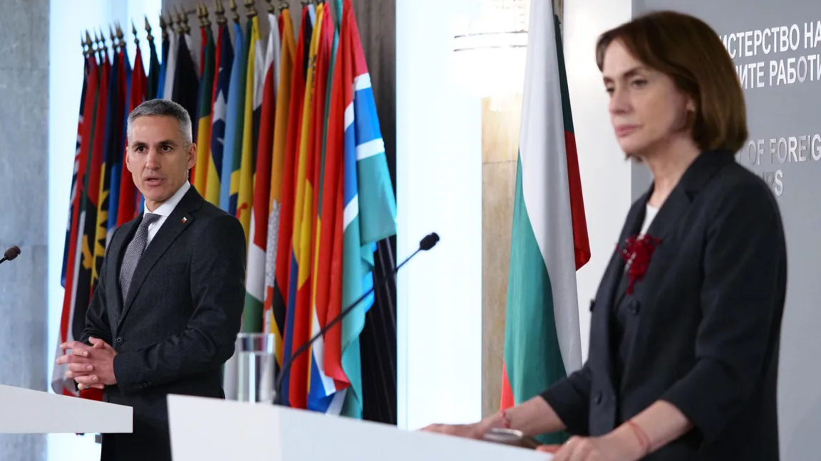 Caretaker PM points out 2,600 reasons for Bulgarian diplomats to be proud