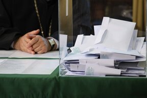 Балотаж между митрополитите Григорий и Даниил