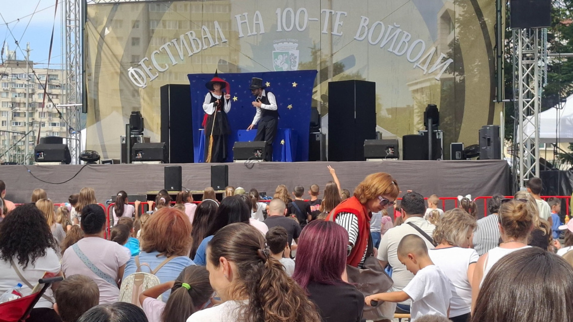 Дрон шоу в небето ще озари финала на Фестивала на стоте войводи в Сливен