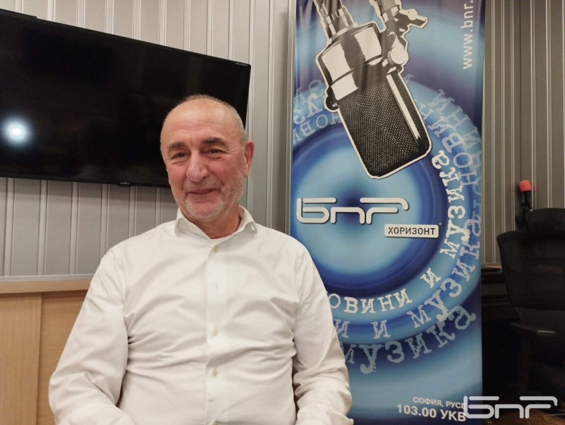 Доц. Андрей Андреев