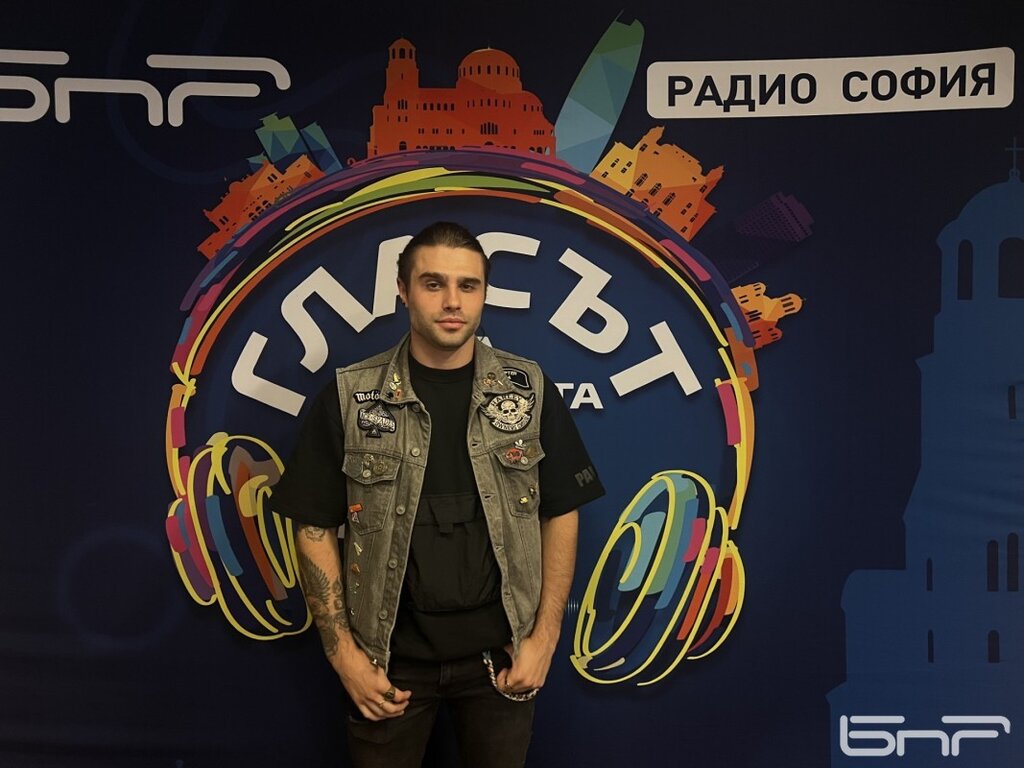 Група "Overhook" хваща лошия бик за рогата в новата си песeн "Bad toro"