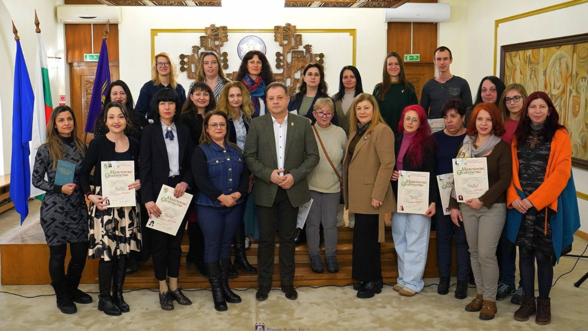 Veliko Tırnovo’da geleneksel zanaatlar yeni ustalar ile canlandırıldı