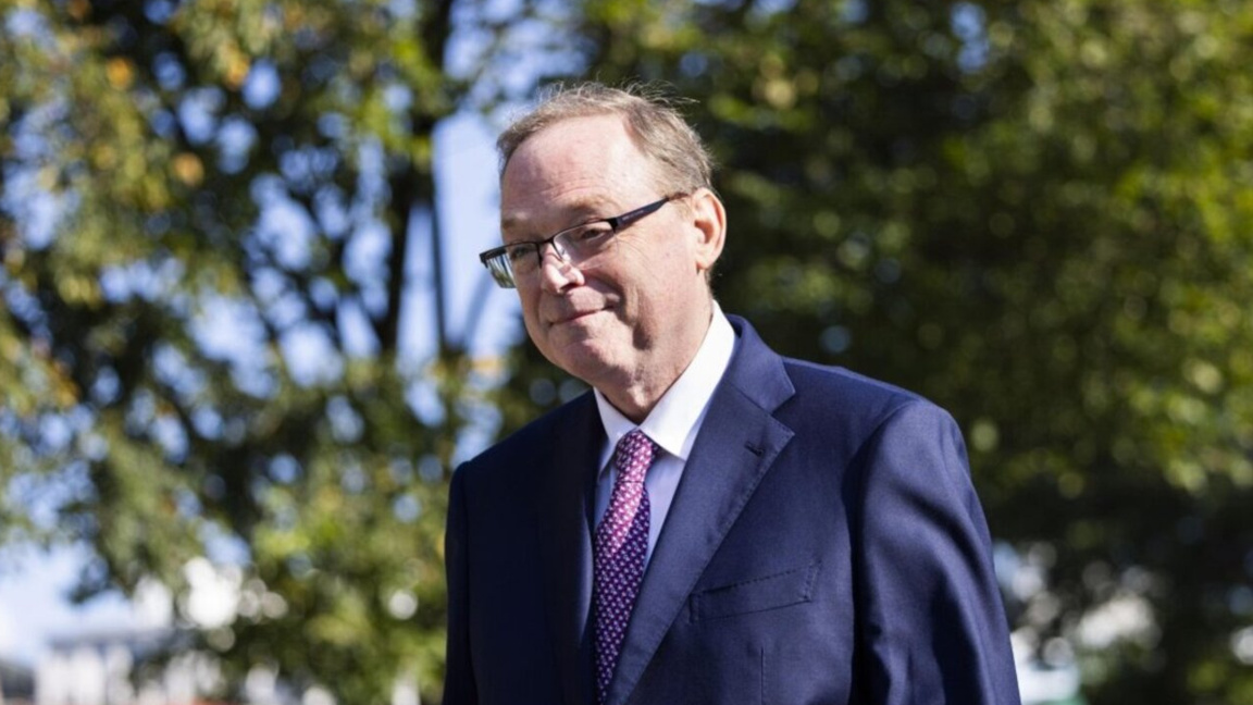 Кевин Хасет, икономически съветник на Белия дом