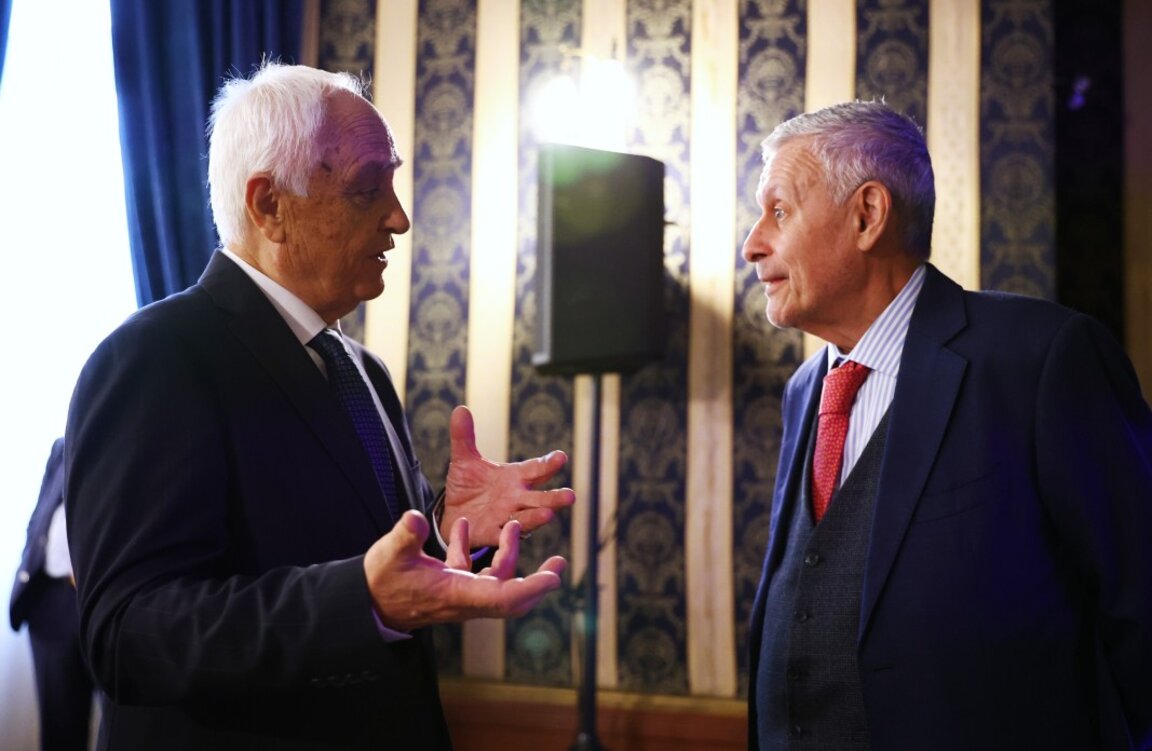 Atanas Saprjanow und Solomon Passi