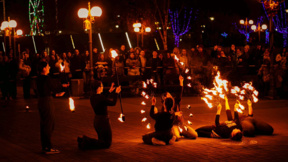 С най-дългото си огнено шоу "La flamme" ще отпразнува своя първи рожден ден