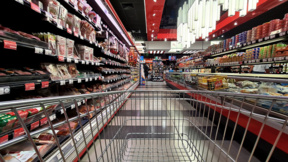 Основните храни в Гърция са с 15% по-евтини от България