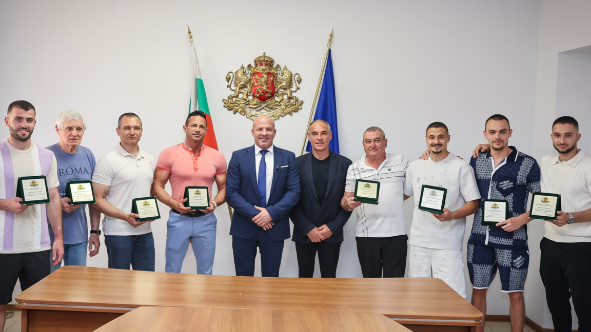Спортните ни гимнастици с награди от Министерството на младежта и спорта