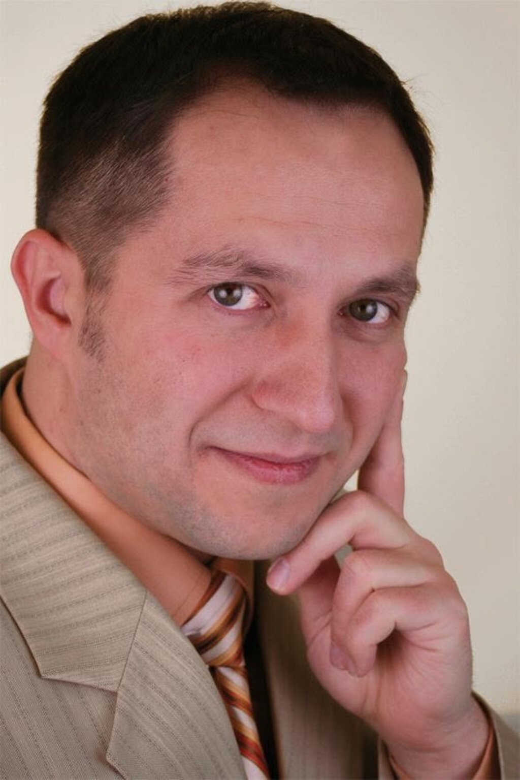 Николай Колев