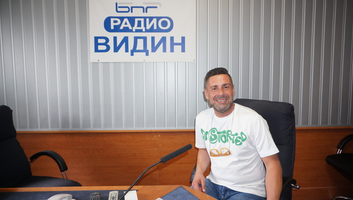 Диригентът на мъжката вокална формация "Светоглас" Милен Иванов гостува на Радио ВИДИН.