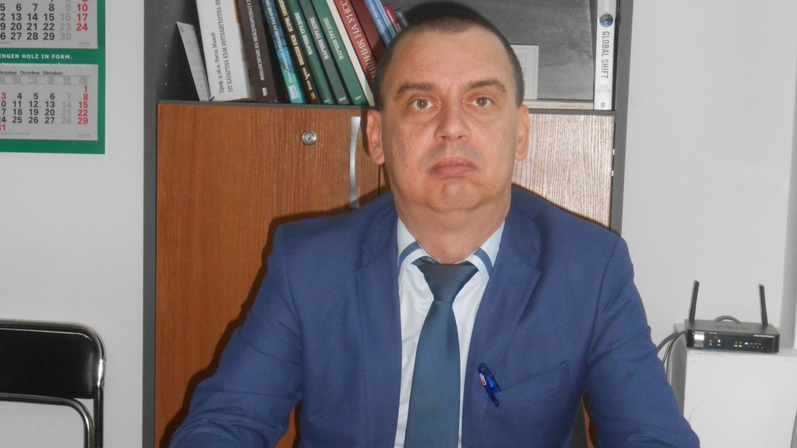 доц. д-р Васил Петков