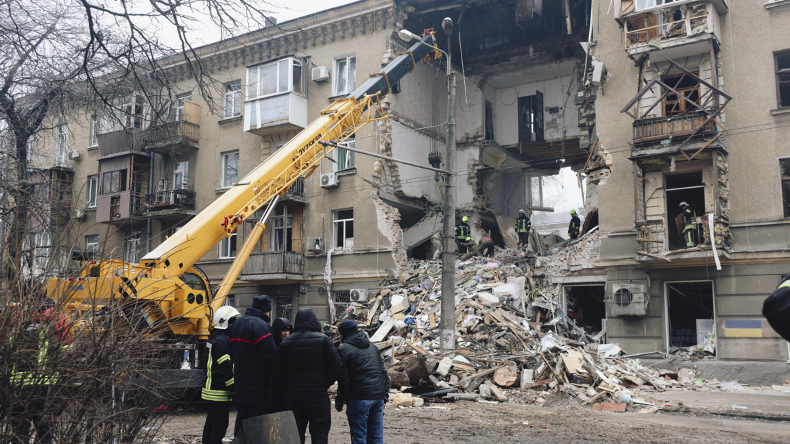 Нови цивилни жертви в Украйна след днешните руски въздушни удари