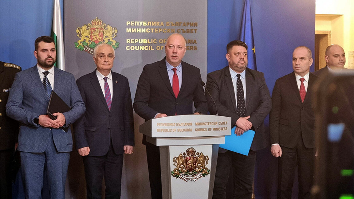 Prime Minister Zelyazkov says Bulgaria cannot afford to choose between EU and US