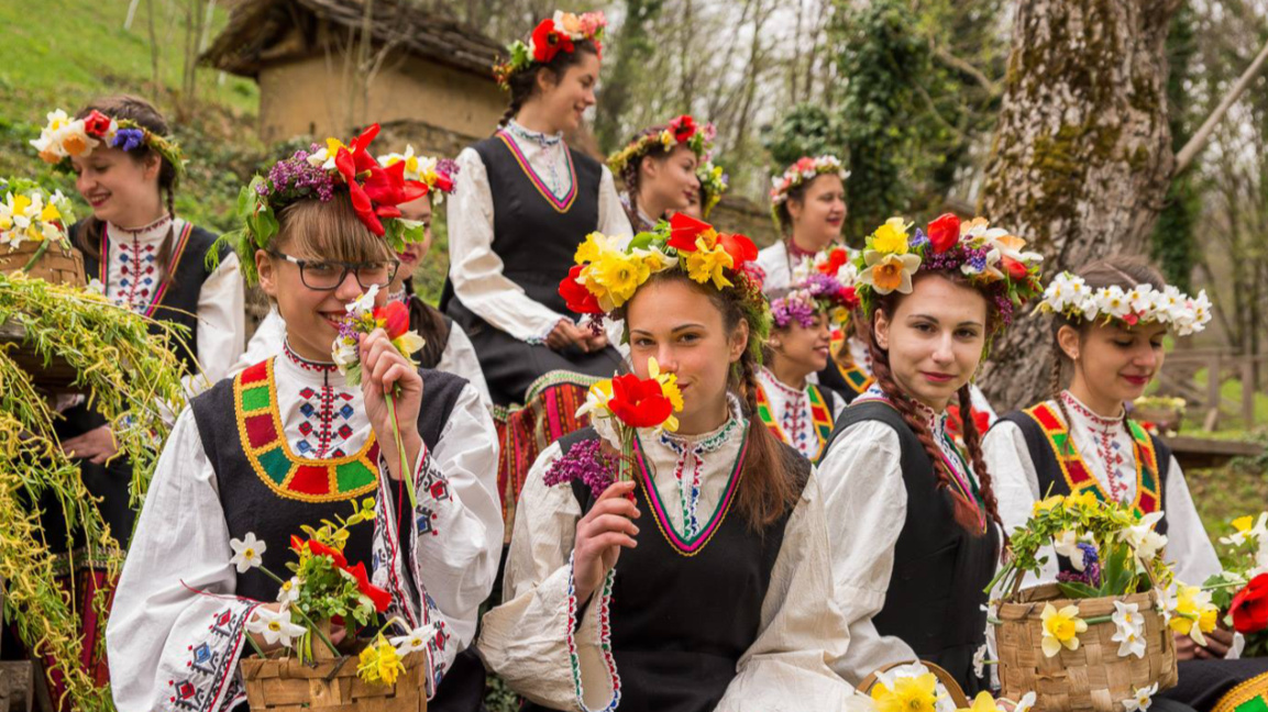 El museo de Etara se llena de lazarki y espíritu primaveral