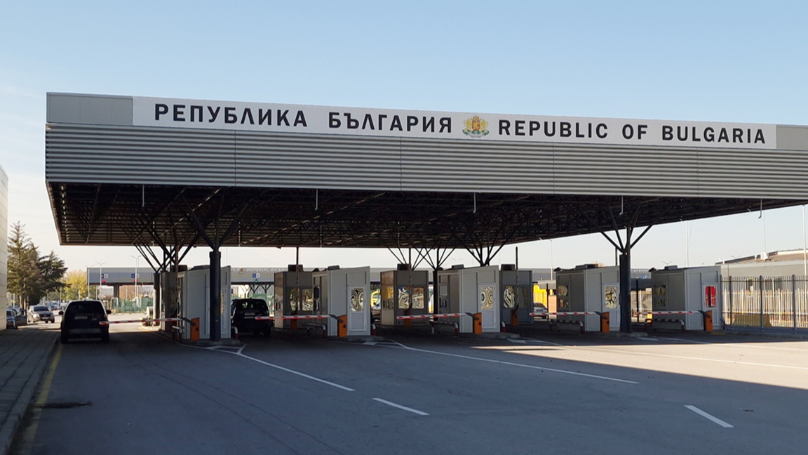 Traffic at all border crossings is normal