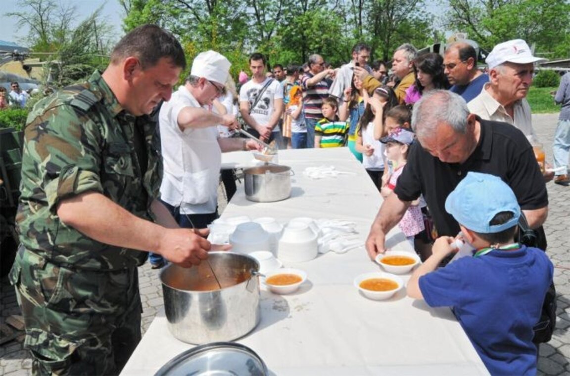 Program festiv në Muzeun Historik Ushtarak Kombëtar