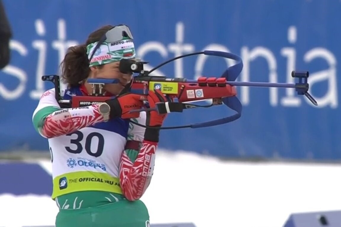 Valentina Dimitrova subió la cima europea del biatlón en el grupo de adolescentes