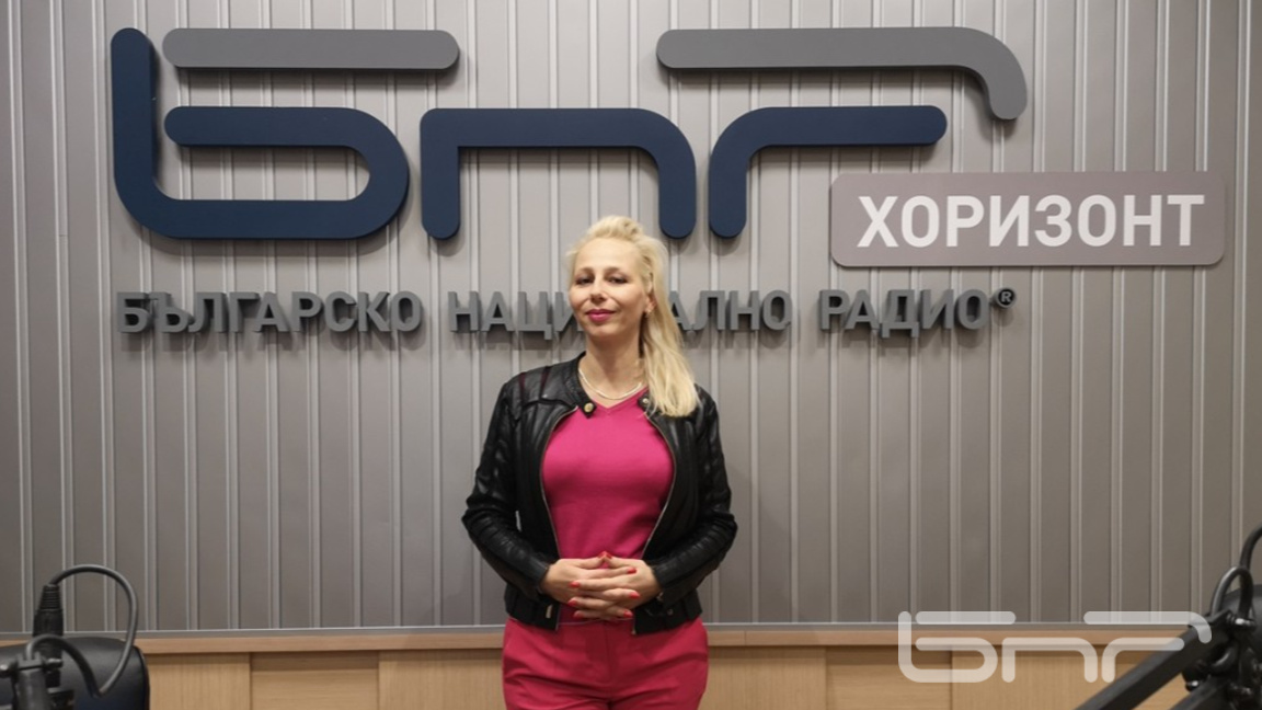 Доц. Офелия Кънева