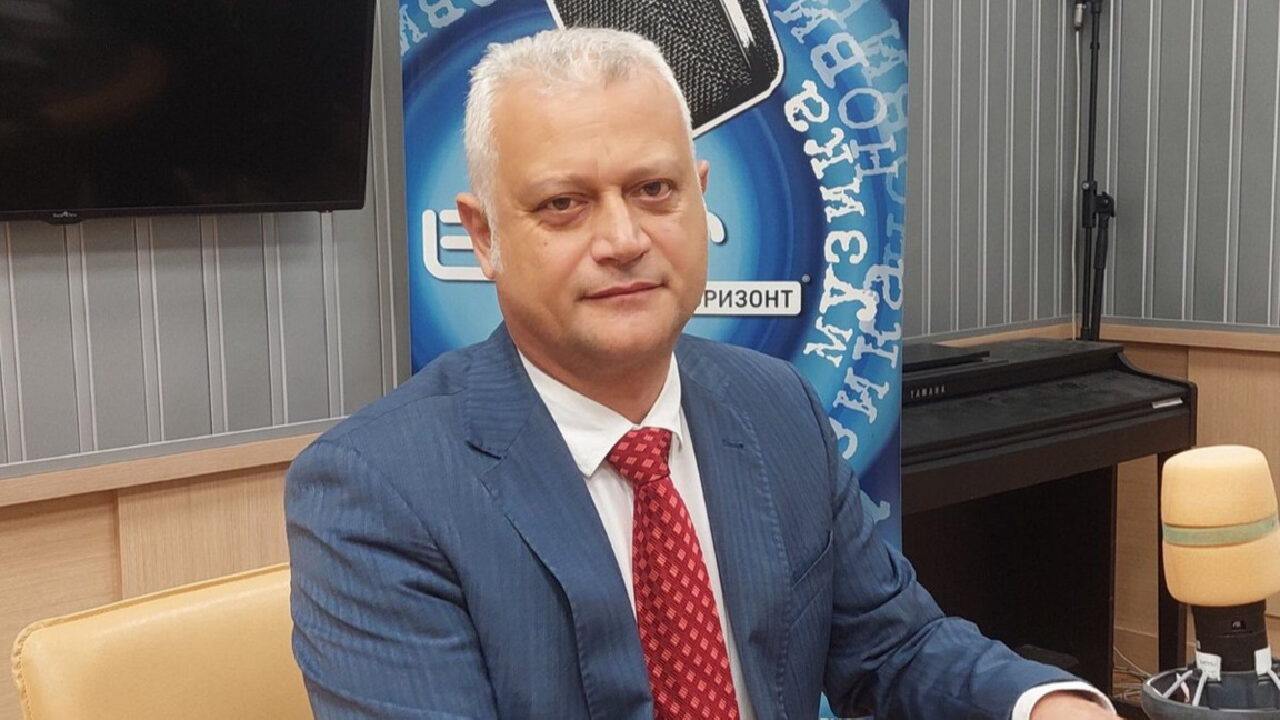 Емил Дечев