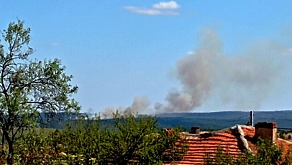 Пожар в землището на тополовградското село Устрем