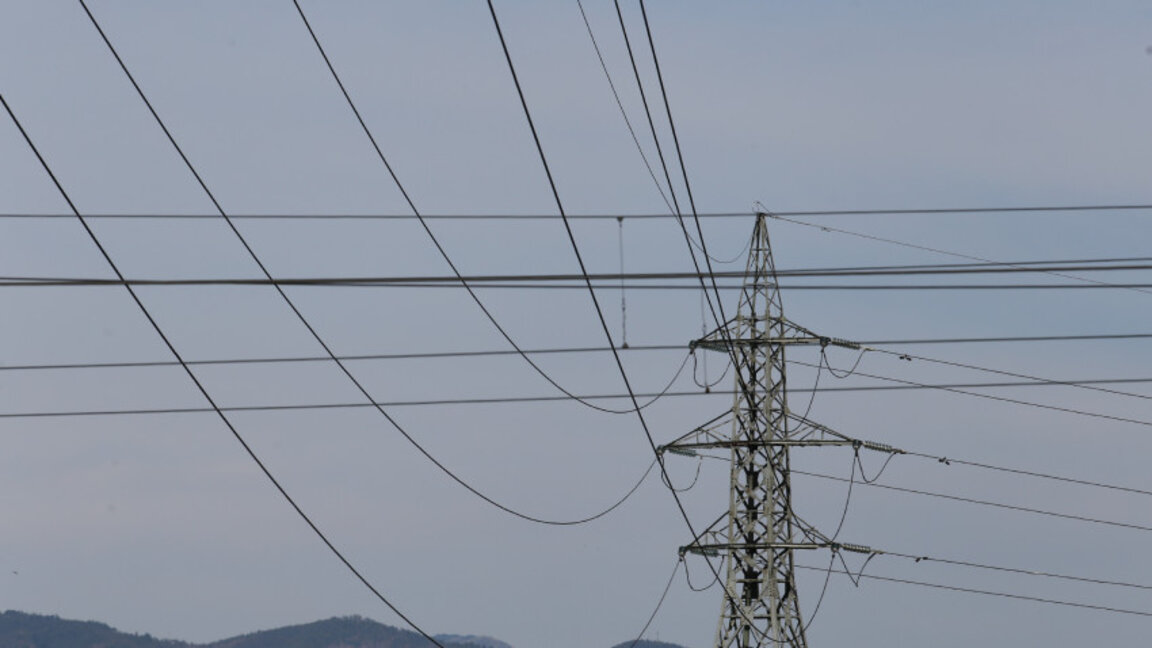 Все още не е отстранена аварията в ел. подстанцията в Раковски