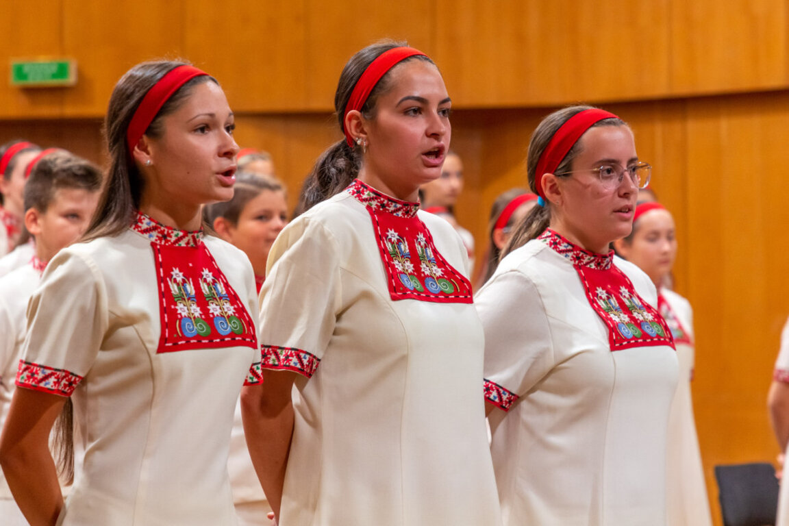 Χριστουγεννιάτικη συναυλία της Παιδικής Χορωδίας της ΒΕΡ