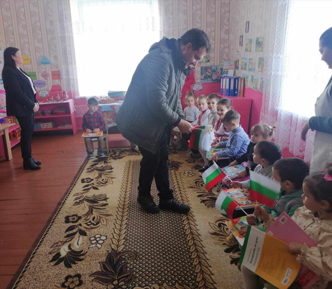 Дарение за български деца в Гагаузия