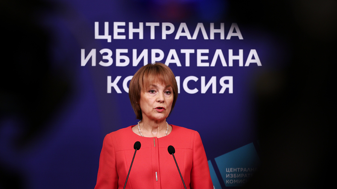 В избирателните списъци за вота на 19 април са вписани малко над 6,575 млн. души